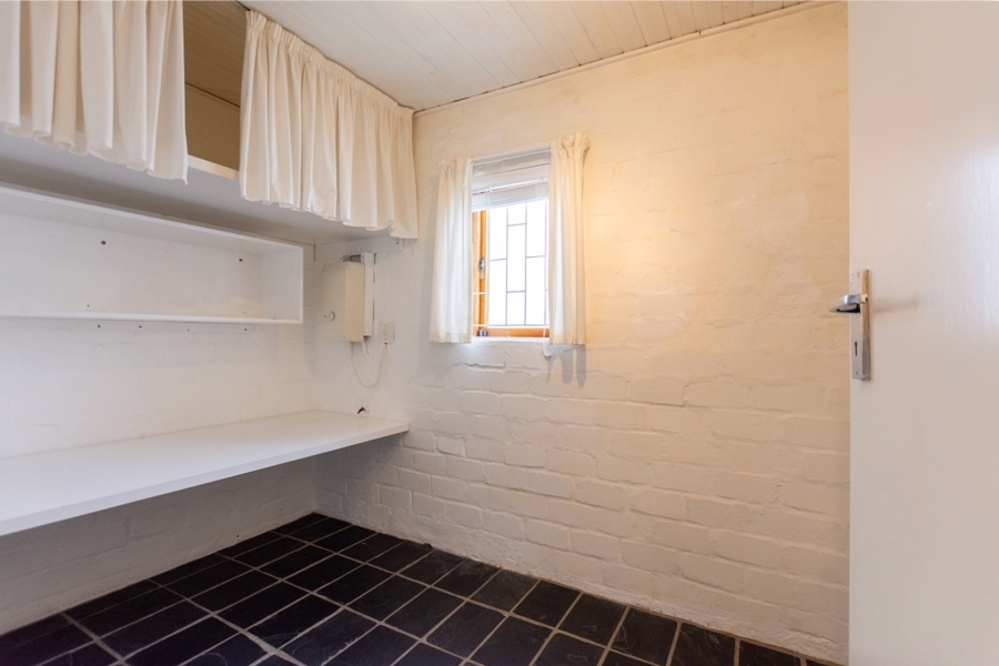 3 Bedroom Property for Sale in Britannia Bay Western Cape